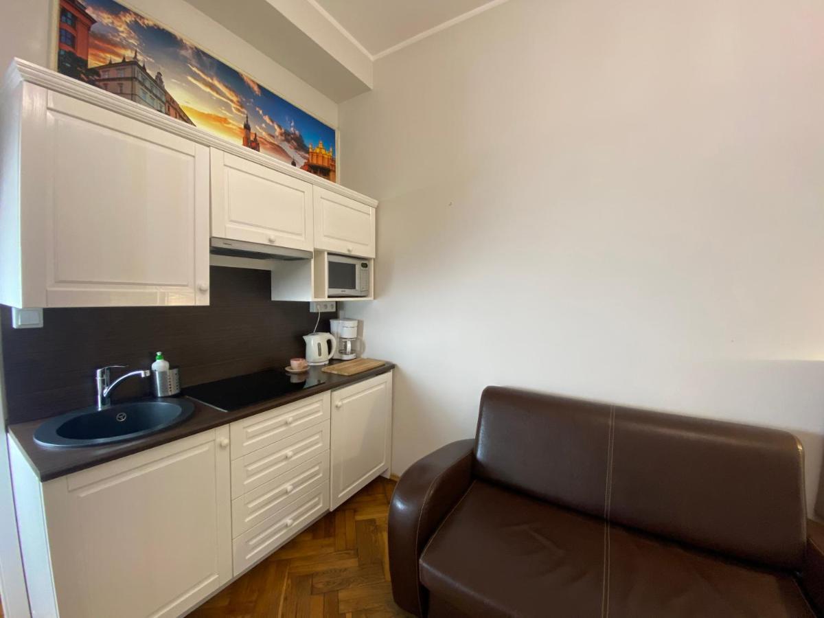 P&J Apartamenty Sw. Krzyza Krakow Luaran gambar