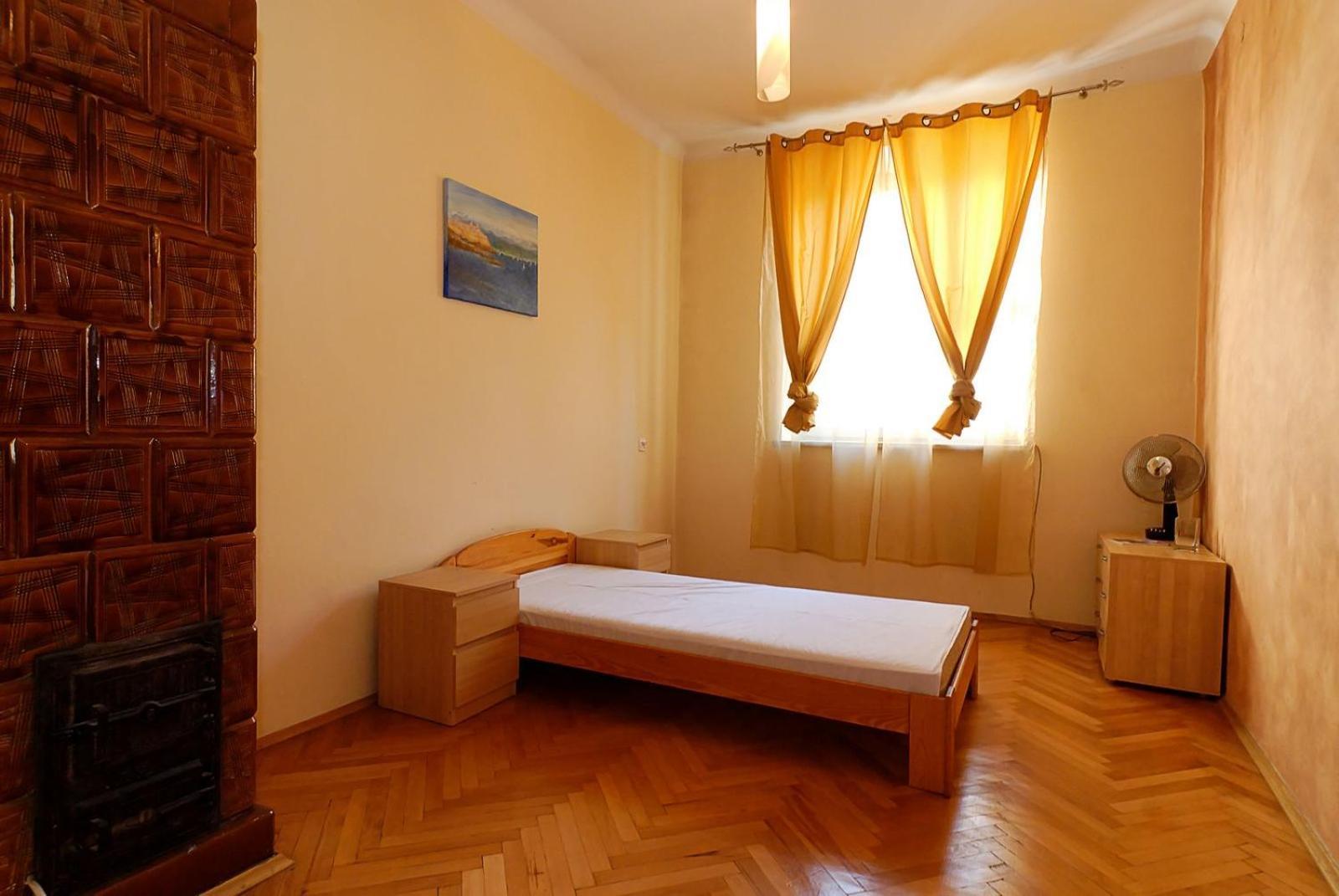 P&J Apartamenty Sw. Krzyza Krakow Luaran gambar