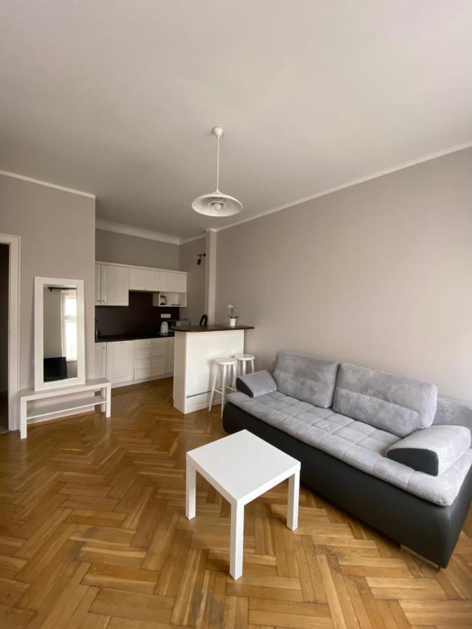 P&J Apartamenty Sw. Krzyza Krakow Luaran gambar